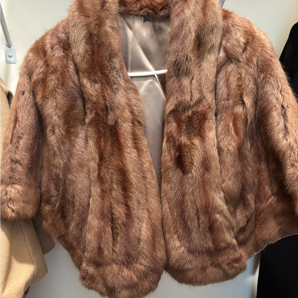 Elegant Vintage Fur Cape